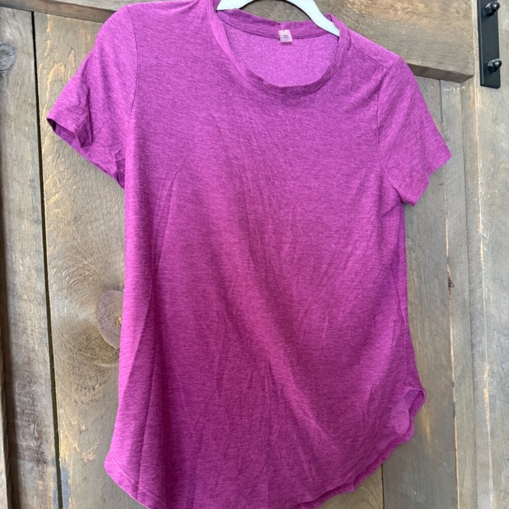 Beyond Yoga On the down low tee, purple, small
